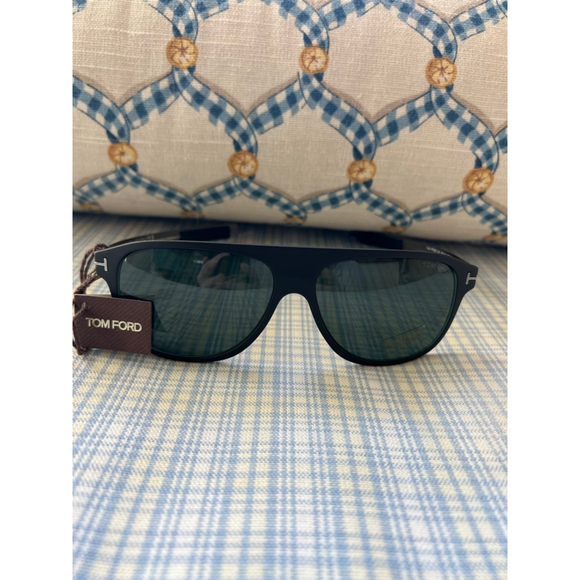 Tom Ford Other - NWT Tom Ford Black Sunglasses